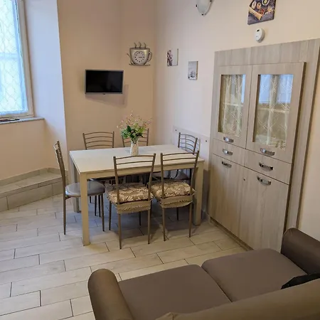 Apartamento La Dimora Di Dora Nápoles