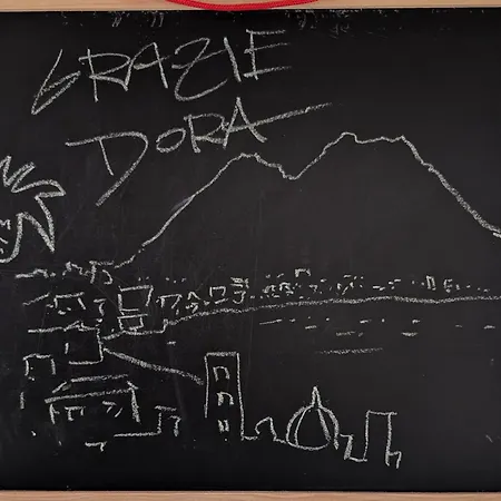 La Dimora Di Dora ナポリ